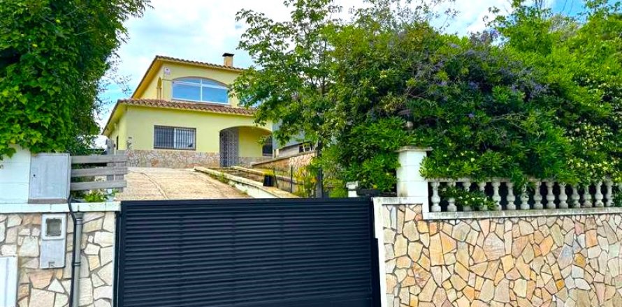 Wohnung in Tordera, Barcelona, Spanien 3 Schlafzimmer, 370 m2 Nr. 167215
