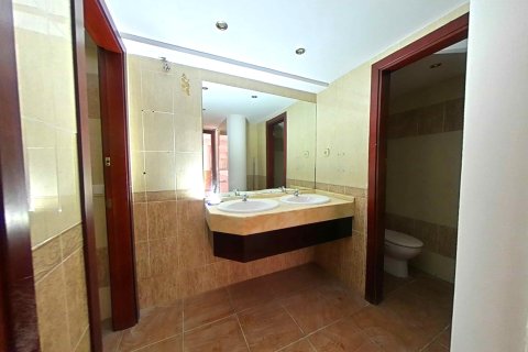 Apartment à vendre à El Prat de Llobregat, Barcelona, Espagne, 550 m2 No. 167210 - photo 25