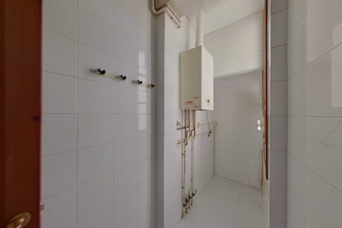 Apartment for sale in Barcelona, Spain 3 bedrooms, 115 sq.m. No. 167213 - photo 18