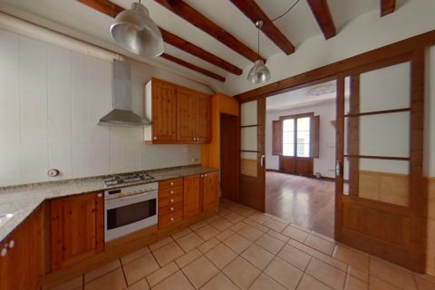 Apartment for sale in Barcelona, Spain 3 bedrooms, 115 sq.m. No. 167213 - photo 7