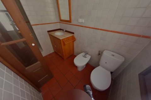 Apartment for sale in Barcelona, Spain 3 bedrooms, 115 sq.m. No. 167213 - photo 14