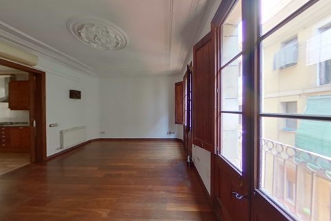 Apartment for sale in Barcelona, Spain 3 bedrooms, 115 sq.m. No. 167213 - photo 3