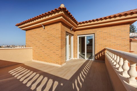 Villa for sale in Ciudad Quesada, Alicante, Spain 4 bedrooms, 199 sq.m. No. 142091 - photo 3