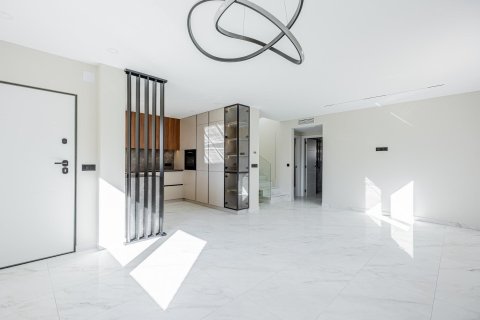 Villa for sale in Ciudad Quesada, Alicante, Spain 4 bedrooms, 199 sq.m. No. 142091 - photo 14