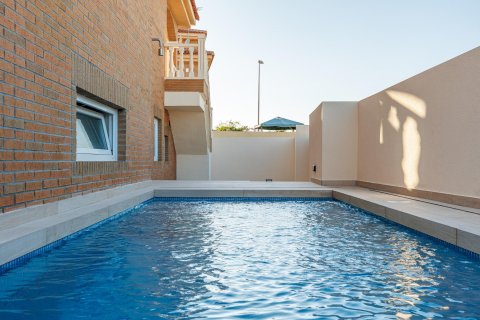 Villa for sale in Ciudad Quesada, Alicante, Spain 4 bedrooms, 199 sq.m. No. 142091 - photo 5