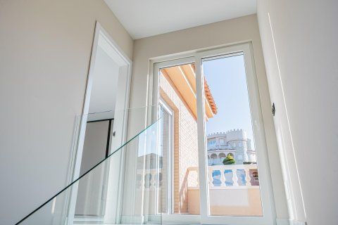 Villa for sale in Ciudad Quesada, Alicante, Spain 4 bedrooms, 199 sq.m. No. 142091 - photo 30