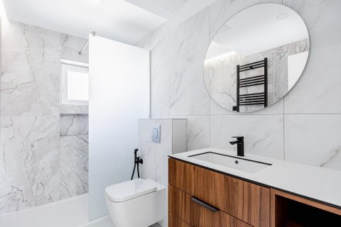 Villa for sale in Ciudad Quesada, Alicante, Spain 4 bedrooms, 199 sq.m. No. 142091 - photo 24