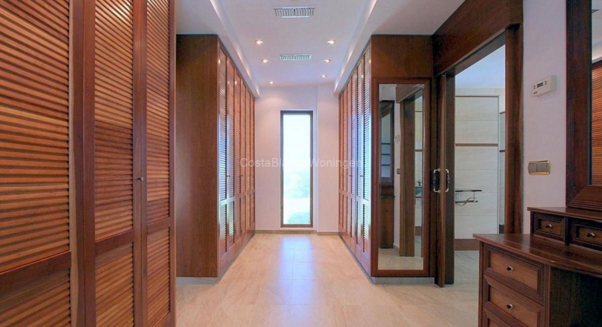 Villa en Penaguila, Alicante, España 6 dormitorios, 1586 m2 No. 98491