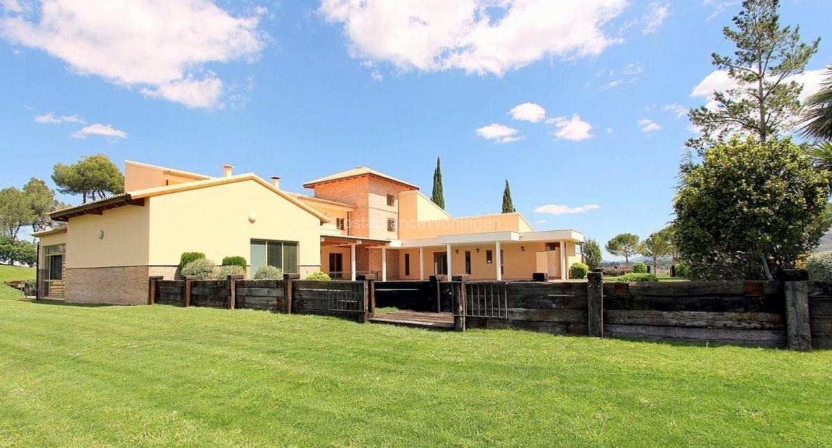 Villa en Penaguila, Alicante, España 6 dormitorios, 1586 m2 No. 98491