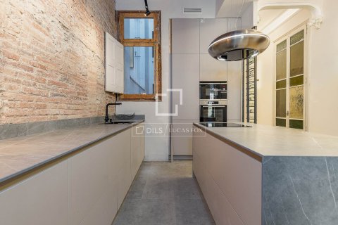 Apartamento en venta en Barcelona, España 3 dormitorios, 147 m2 No. 150699 - foto 13
