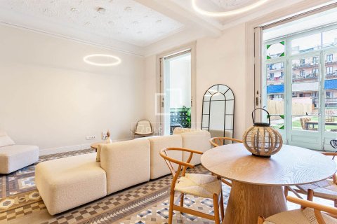 Apartamento en Barcelona, España 3 dormitorios, 147 m2 No. 150699