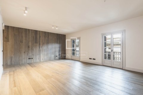 Appartamento a Barcelona, Spagna 2 camere da letto, 90 mq. N° 150700