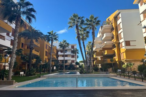 Apartment in Punta Prima, Alicante, Spain 2 bedrooms, 90 sq.m. No. 147559