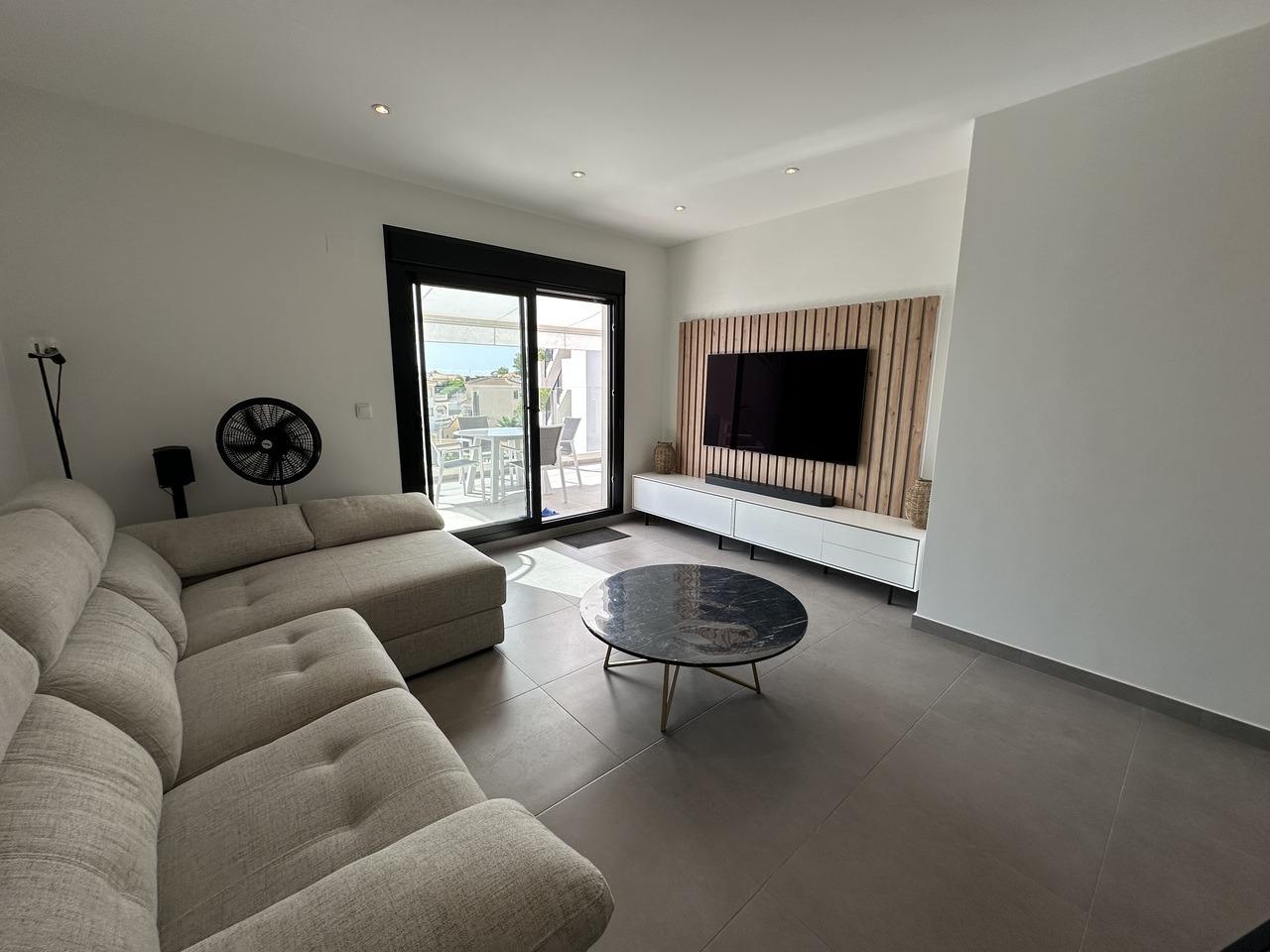 Huoneisto Villamartin, Alicante, Espanja 2 makuuhuonetta, 85 m2 No. 147555