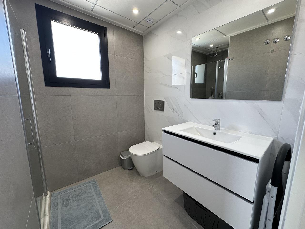 Huoneisto Villamartin, Alicante, Espanja 2 makuuhuonetta, 85 m2 No. 147555