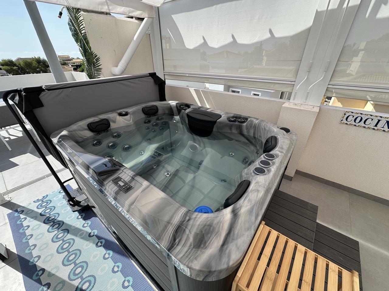 Huoneisto Villamartin, Alicante, Espanja 2 makuuhuonetta, 85 m2 No. 147555