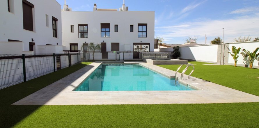 Duplex in Pilar de la Horadada, Alicante, Spain 3 bedrooms, 115 sq.m. No. 143517