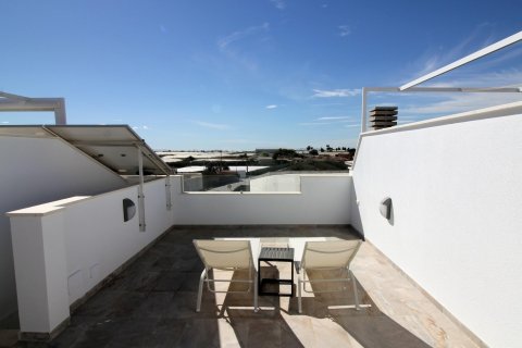 Villa for sale in Pilar de la Horadada, Alicante, Spain 4 bedrooms, 119 sq.m. No. 143516 - photo 2