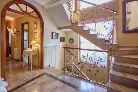 Сasa en venta en Tarragona, España 6 dormitorios, 500 m2 No. 167490 - foto 8