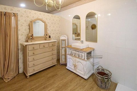 Сasa en venta en Tarragona, España 6 dormitorios, 500 m2 No. 167490 - foto 16