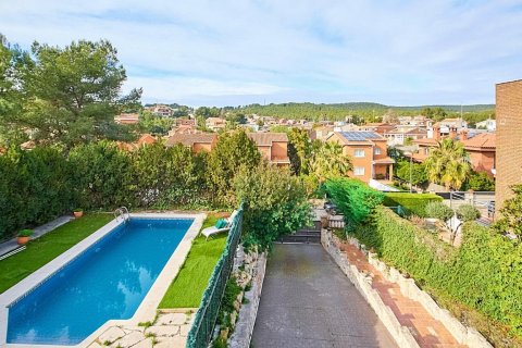 Сasa en venta en Tarragona, España 6 dormitorios, 500 m2 No. 167490 - foto 2