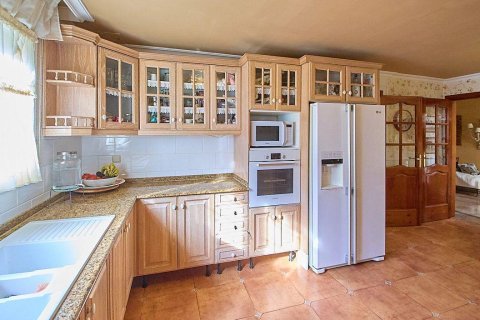 Сasa en venta en Tarragona, España 6 dormitorios, 500 m2 No. 167490 - foto 10