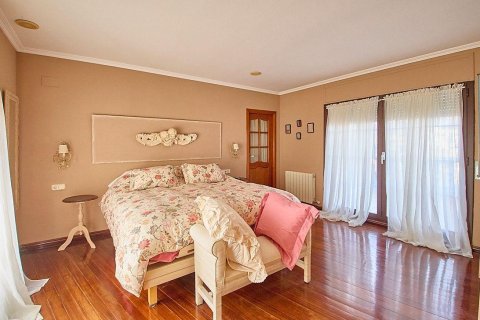 Сasa en venta en Tarragona, España 6 dormitorios, 500 m2 No. 167490 - foto 13