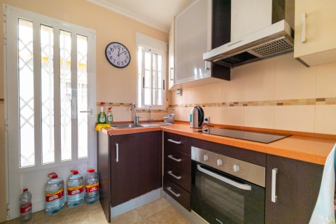 Villa till salu Torrevieja, Alicante, Spanien 3 sovrum, 97 kvm. Nr. 134403 - foto 10