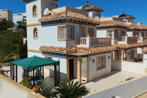Villa till salu Torrevieja, Alicante, Spanien 3 sovrum, 97 kvm. Nr. 134403 - foto 26