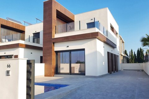 Продажа виллы Дайя Нуэва, Аликанте, Испания 3 спальни, 96м2 №134404 - фото 1