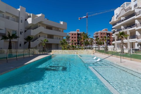 Lägenhet till salu Guardamar del Segura, Alicante, Spanien 2 sovrum, 75 kvm. Nr. 134405 - foto 3