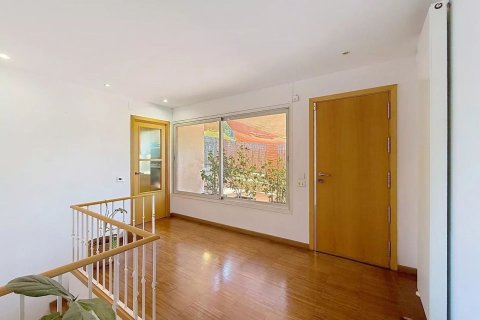 Casa in vendita a Cabrils, Barcelona, Spagna 4 camere da letto, 376 mq. N° 192070 - foto 7