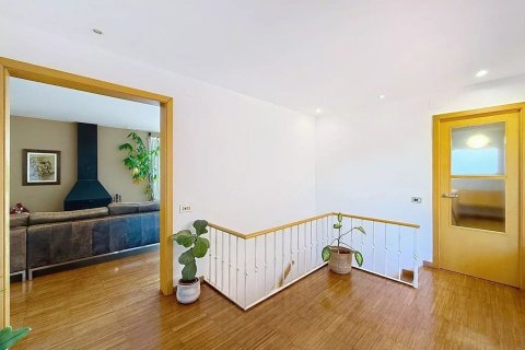 Casa in vendita a Cabrils, Barcelona, Spagna 4 camere da letto, 376 mq. N° 192070 - foto 6