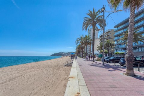 Apartment for sale in Lloret de Mar, Girona, Spain 3 bedrooms, 146 sq.m. No. 192067 - photo 15