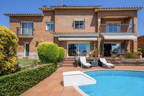 Casa in vendita in Spagna 5 camere da letto, 432 mq. N° 192069 - foto 7