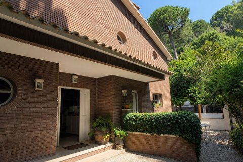 Casa in vendita a Cabrils, Barcelona, Spagna 5 camere da letto, 663 mq. N° 192071 - foto 9