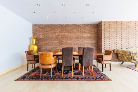 Casa in vendita a Esplugues de Llobregat, Barcelona, Spagna 4 camere da letto, 376 mq. N° 192065 - foto 12