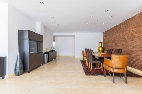 Casa in vendita a Esplugues de Llobregat, Barcelona, Spagna 4 camere da letto, 376 mq. N° 192065 - foto 13
