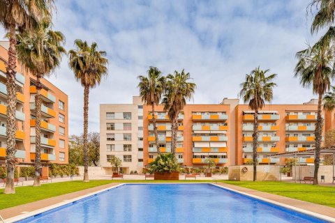 Apartamento en Barcelona, España 4 dormitorios, 126 m2 No. 192068