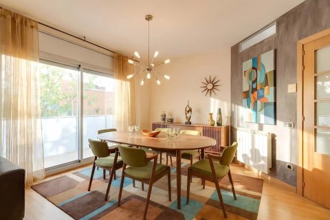 Apartamento en venta en Barcelona, España 4 dormitorios, 126 m2 No. 192068 - foto 3