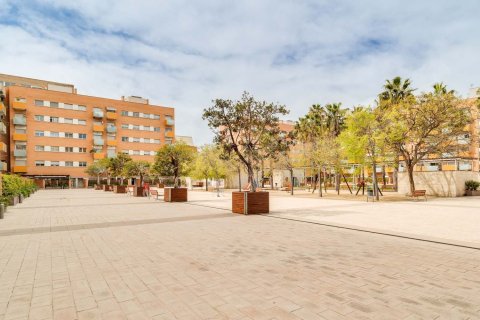 Apartamento en venta en Barcelona, España 4 dormitorios, 126 m2 No. 192068 - foto 22