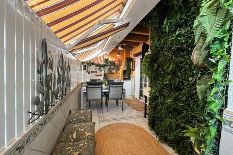 Kattohuoneisto myytävänä Torrevieja, Alicante, Espanja, 3 makuuhuonetta, 65 m2 No. 154560 - kuva 11