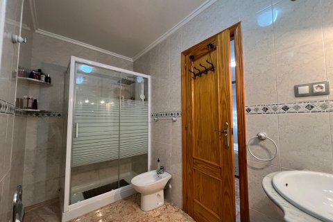 Lägenhet till salu i Torrevieja, Alicante, Spanien 3 sovrum, 110 kvm. Nr. 154561 - foto 27