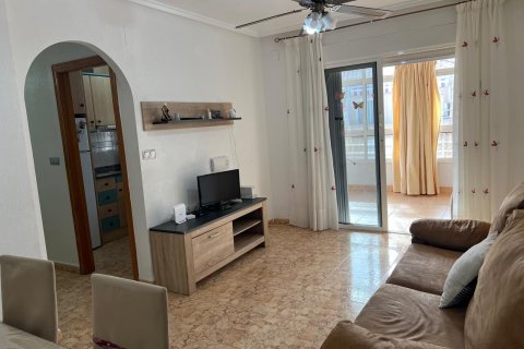 Lägenhet till salu i Torrevieja, Alicante, Spanien 3 sovrum, 110 kvm. Nr. 154561 - foto 11