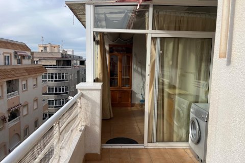 Lägenhet till salu i Torrevieja, Alicante, Spanien 3 sovrum, 110 kvm. Nr. 154561 - foto 15