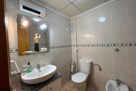 Lägenhet till salu i Torrevieja, Alicante, Spanien 3 sovrum, 110 kvm. Nr. 154561 - foto 21