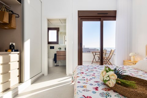 Apartamento en venta en Alicante, España 3 dormitorios, 95 m2 No. 134140 - foto 20
