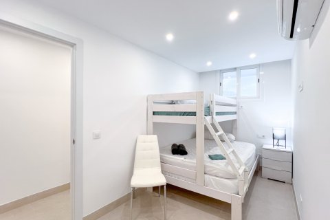 Penthouse for rent Alcudia, Mallorca, Spain 2 bedrooms, 101 sq.m. No. 111898 - photo 16