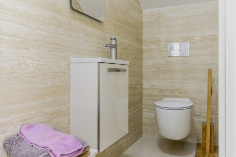 Villa for sale in San Miguel de Salinas, Alicante, Spain 4 bedrooms, 135 sq.m. No. 142566 - photo 18