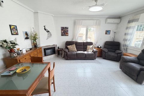Casa adosada en venta en La Florida, Alicante, España 3 dormitorios, 90 m2 No. 192011 - foto 5
